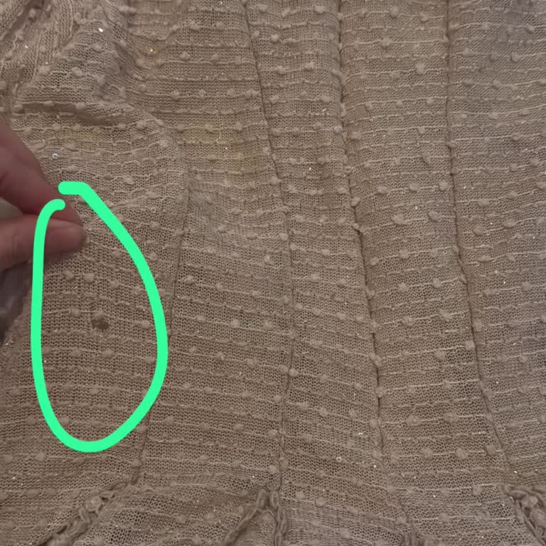 Ayıplı Elbise İçin İade Reddedildi, Değişim Stokta Yok