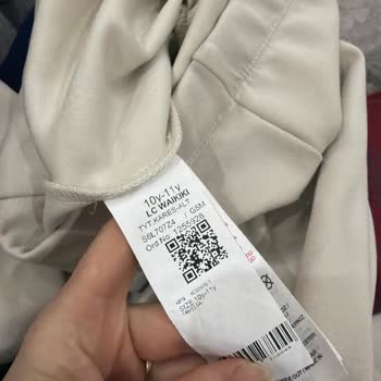 Yurt Dışında Yaşayan Müşteriden LCW Taytın Hızlı Deforme Olması Nedeniyle İade Talebi