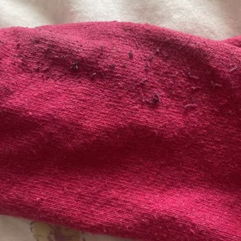 Arçelik Çamaşır Makinesi Kıyafetleri Yıpratıyor, Servis Çözüm Sunamıyor, İade Veya Değişim Talebi