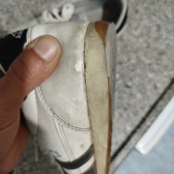 Kısa Sürede Çatlayan Ayakkabıda Üretim Hatası İddiası Ve Değişim Talebi