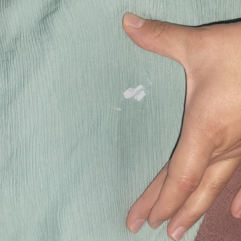 Kumaş Yırtılmaları Ve Dayanıksızlık Nedeniyle İade Talebi