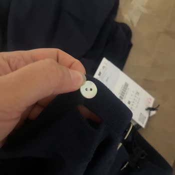 Defolu Triko Ürünü Ve Stok Eksikliği Nedeniyle Değişim Talebi