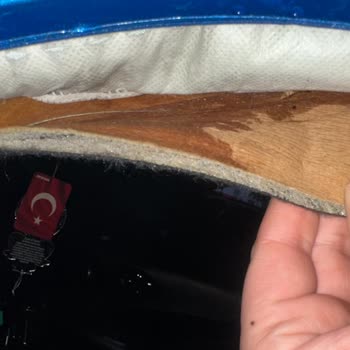 Sertepe Yetkili Servisinde Ön Cam Sonrası Yağmur Suyu İçeri Giriyor Ve Parça Eksik: Güvenlik Riski