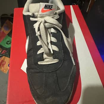 In Street Nike Ayakkabım Üç Ay Sonra Yırtıldı, Mağaza Müşteri Hatası Dedi