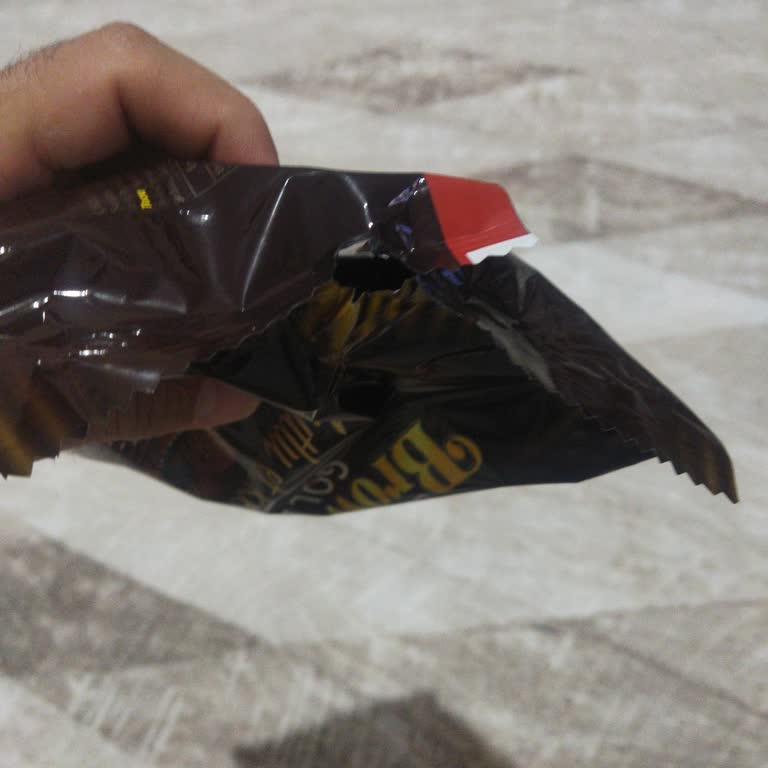 Migros Sanal Market'te Açık Ambalajlı Eti Browni Ürünü Hijyen Sorunu