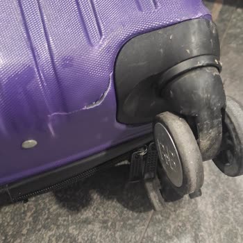 Kırılan Bavullar Ve Sunexpress'ten Cevapsız Yanıt