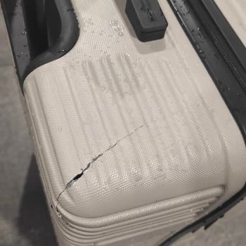 Kırılan Bavullar Ve Sunexpress'ten Cevapsız Yanıt