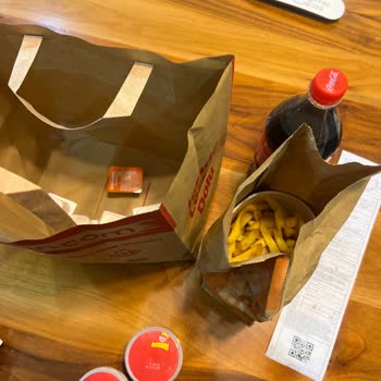 İki Saat Bekleyen Eksik Sipariş Ve Cevapsız Yemeksepeti Müşteri Hizmetleri