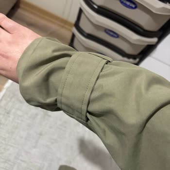 LCW Ürününde Eksik Kuşak Ve Kol Astarı Hatası: Değişim Talebi