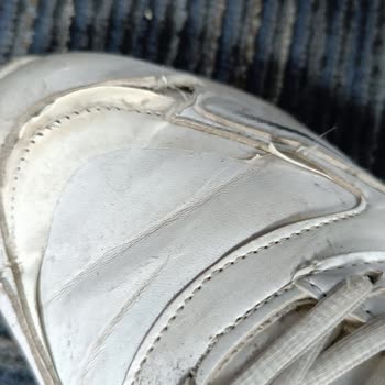 Kısa Sürede Patlayan Ayakkabı, 3 Aylık Garanti Sınırlaması Değişim İsteğini Engelliyor