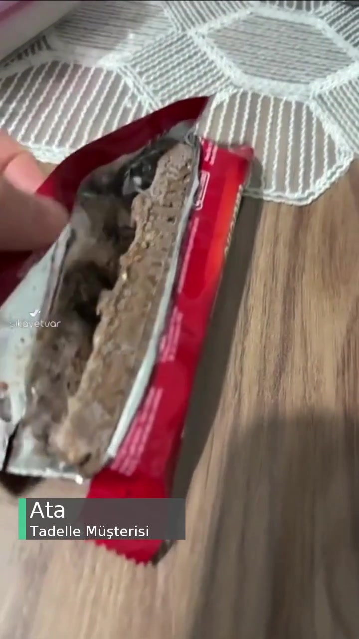 Tadelle Bozuk Çikolata videonun kapak resmi