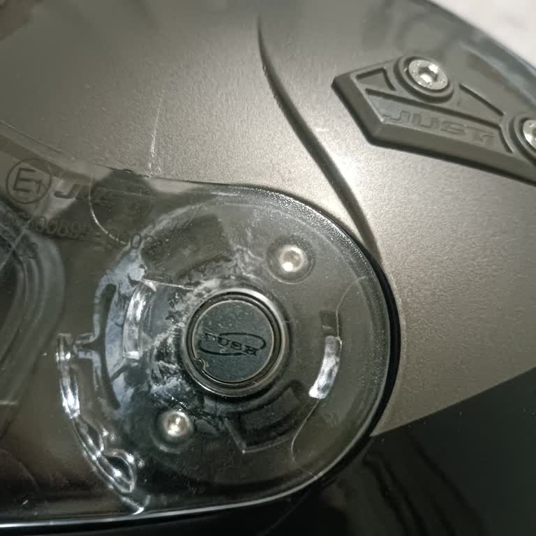 Yedek Parçası Olmayan Vizör Mekanizması Kaskı Ve Cevapsız Mağduriyet