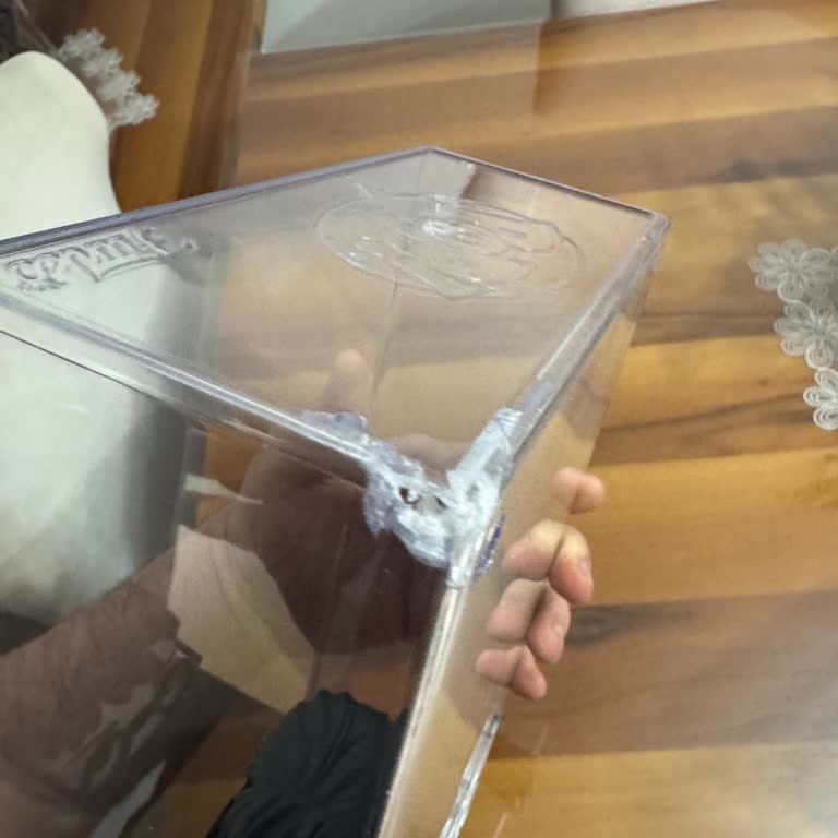 Sürat Kargo Şubesinde Kargoları Atma Ve Saygısız Dil Kullanımı Şikayeti