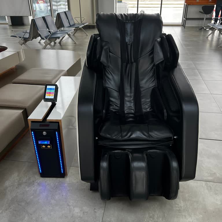 Gaziantep Havalimanı'nda Masaj Koltuğu Çalışmadı, Ödeme Alındı Ve Yardım Bulunamadı