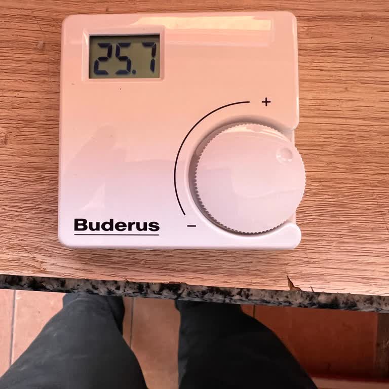 Yeni Kombi Termostat Düğmesi Kırıldı, Buderus'tan Yardım Alamıyorum