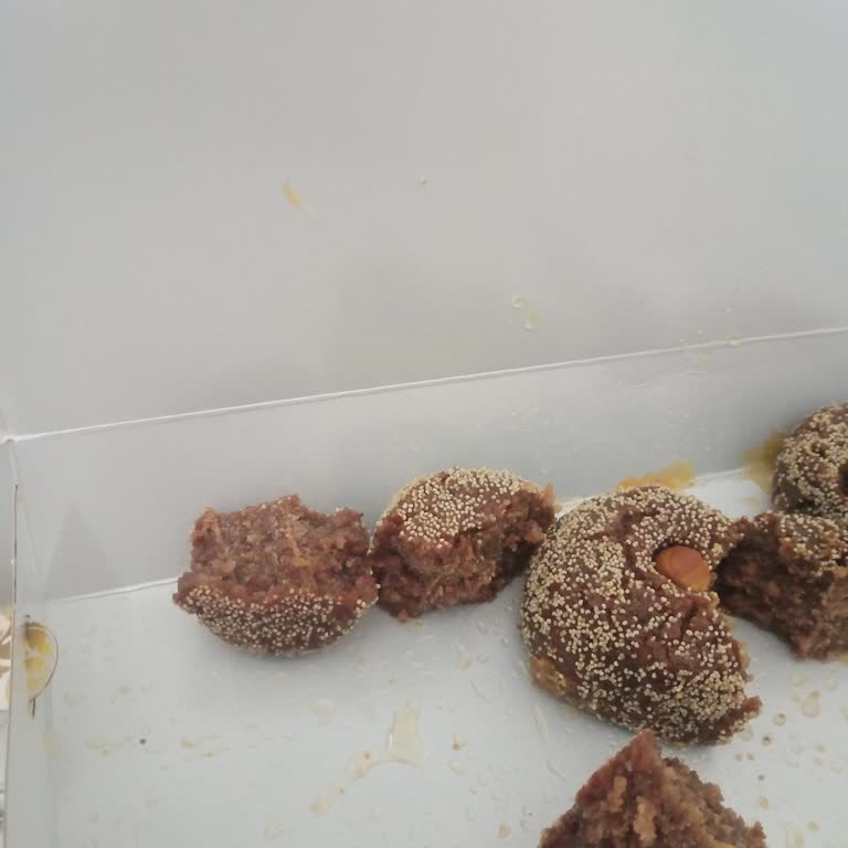 Bozuk Ve Bayat Tatlı Satışı Şikayeti