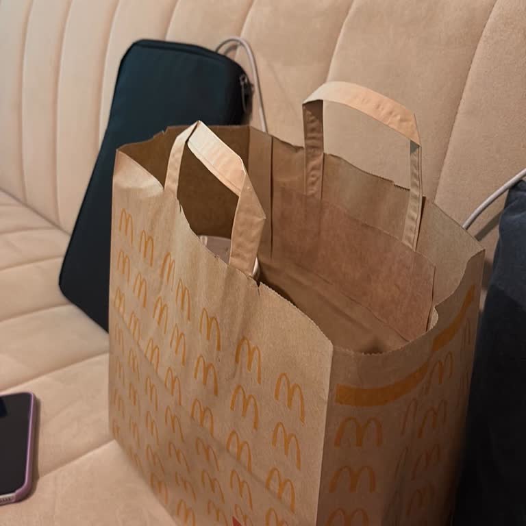 Muğla Festiva Şubesinde Personel Davranışı Ve Eksik Kola Şikayeti