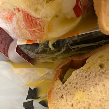 935 TL Değerindeki Siparişte Çorba Dökülmesi Ve İade Reddi