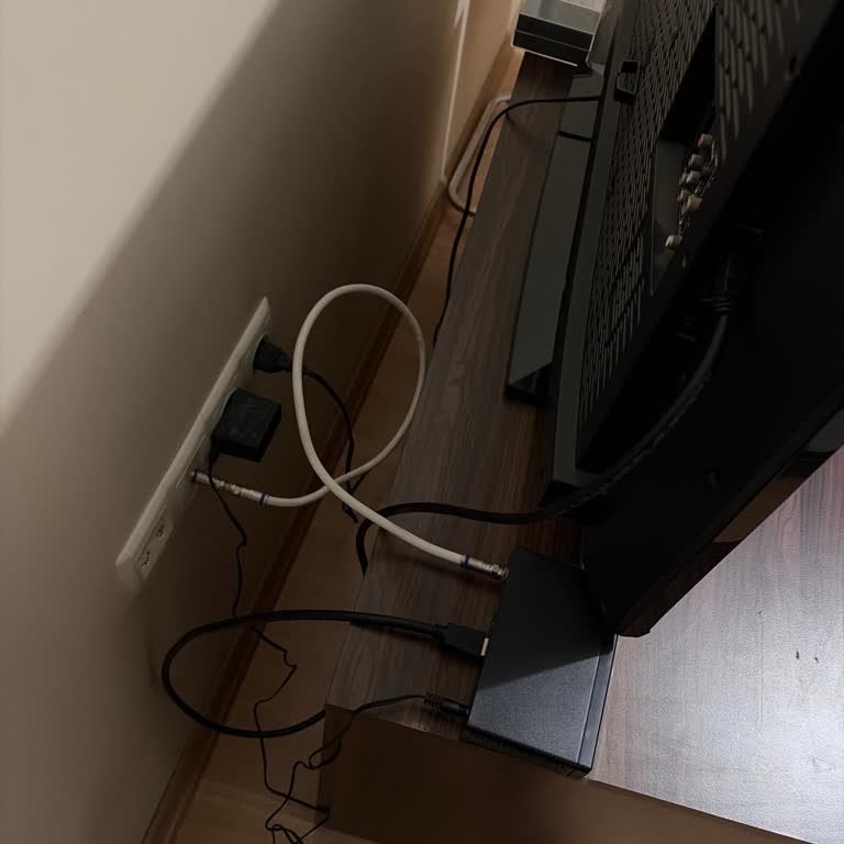 Yayın Yok Cihaz Kilitlendi Mağduriyet Nedeniyle Ücretsiz Servis Ve Değişim Talebi