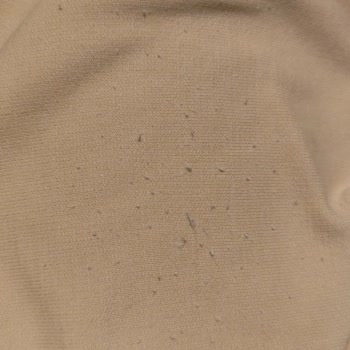 İki Yıkamada Tüylenen Pantolon Ve Hırka