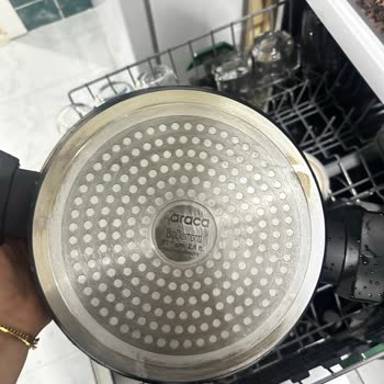 Bulaşık Makinesinde Tek Yıkamada Alt Kısım Bozuldu, Güvenim Sarsıldı Ve Değişim Talep Ediyorum