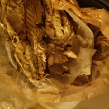 Satılan Bayat Levrekler Nedeniyle Zehirlenme Ve Ücret İadesi Talebi