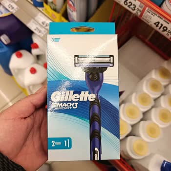 Keskin Olmayan Gillette Bıçağı Cildimde Ciddi Tahrişe Neden Oldu