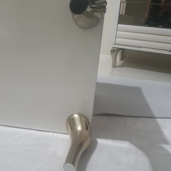 İstikbal Komodin Ayağının Kırılması Ve Haksız Ücret Talebi