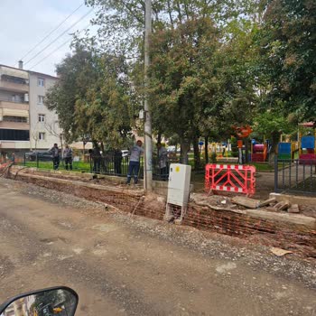 Mimar Sinan Mahallesi’nde Altyapı Ve Üstyapı Çalışmalarının Yavaş İlerlemesi Mahallede Mağduriyet