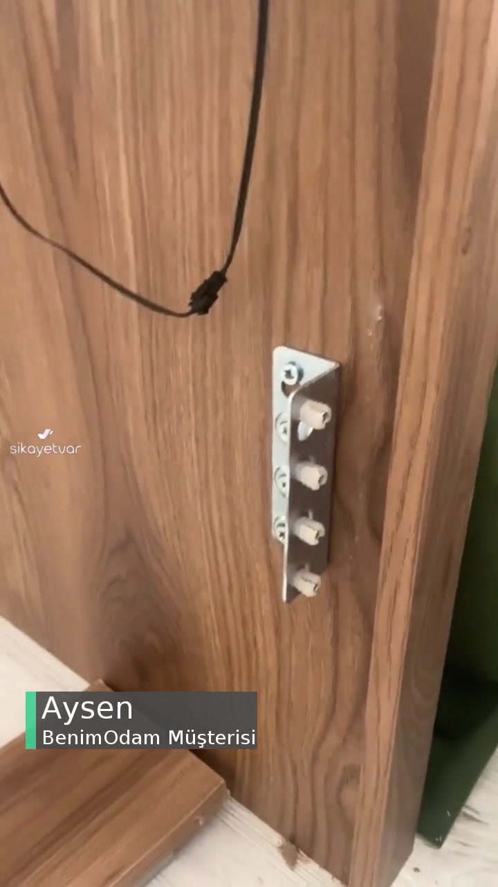 Benimodam Kalitesiz Ürün, Yüksek Fiyat! videonun kapak resmi