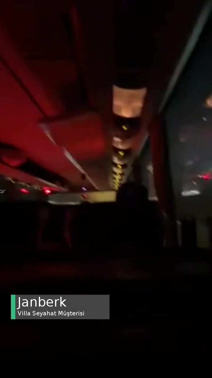 Villa Seyahat Kötü Koku Ve Eski Otobüs videonun kapak resmi