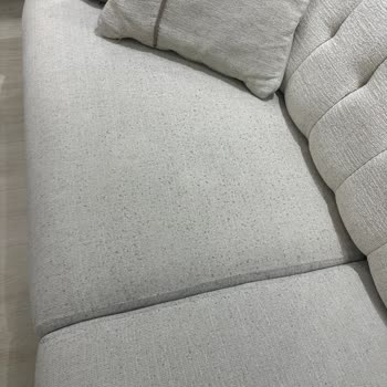 Mitra Koltuk Takımında Hızlı Tüylenme Ve Tam Yeniden Kaplama Talebi