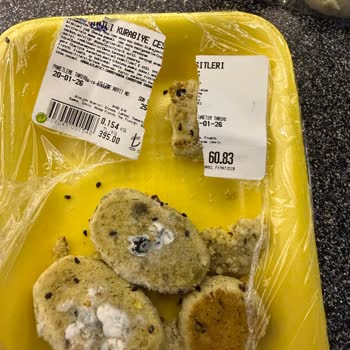 Carrefour Market’te Satılan Kurabiyeler Küflü Çıktı, Mağaza Müdürü Duyarsız Davrandı