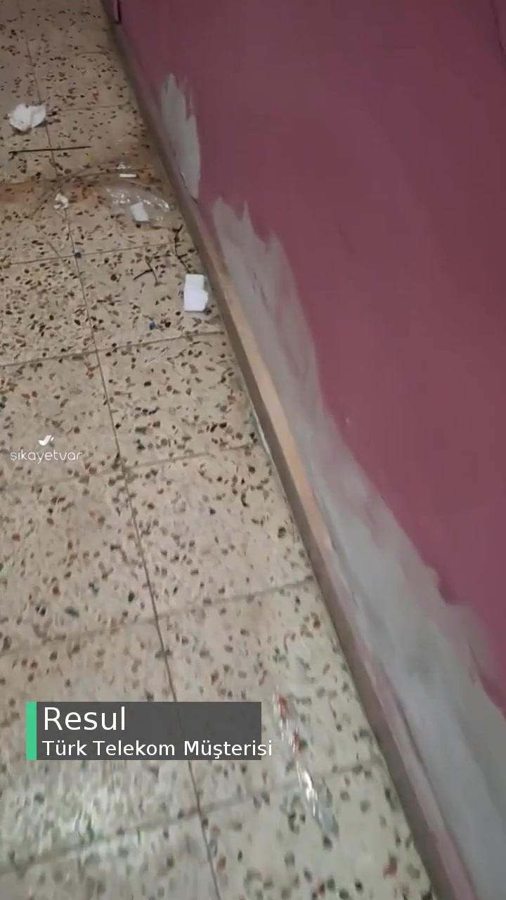 Türk Telekom Binaları Kirleten Elemanlarına Eğitim Ver videonun kapak resmi