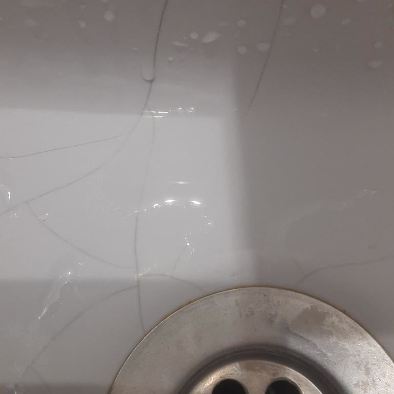 Ege Seramik Lavaboda Sürekli Sır Çatlağı Ve Garanti Dışı Değişim Talebi