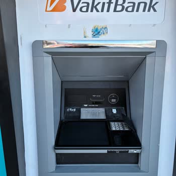 Oran Lojmanları VakıfBank ATM'si Sürekli Arızalı, Müşteriler Mağdur