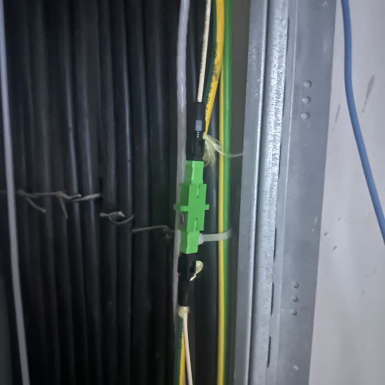 Fiber Kablo Kopması Nedeniyle 3 Gün Süren İnternet Kesintisi Ve Cevapsız Müşteri Hizmetleri