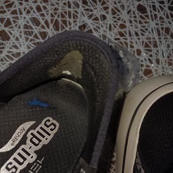 Skechers Ayakkabısındaki İç Topuk Ve Astar Deforme Ve Sökülme