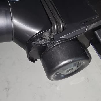 Dyson Süpürge Oynar Başlığının Dayanıksızlığı Ve Garanti Reddi