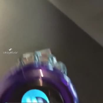 Dyson V11 Dikey Süpürge Duruyor Kendiliğinden!
