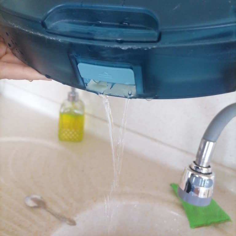 Su Haznesi Sorunu Ve Servis İhmali Nedeniyle Philips Robot Süpürge Değişimi Talebi