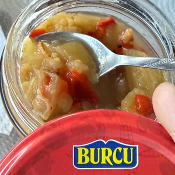 Burcu Konserve Açtığımda Kurt Böcek Buldum