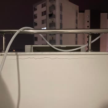 Klimanın Montajı Sırasında Duvar Çatladı, Yetkili Servisten Yanıt Gelmedi Ve Acil Tamir Talebi