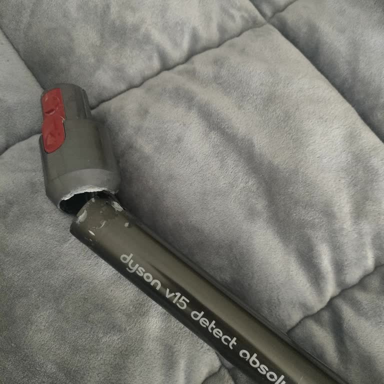 Dyson V15 Borusu Kırıldı, Garanti Dışı Tutulması Müşteriyi Hayal Kırıklığına Sürdü