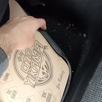 Ban Oto'da İç Temizlik Yapılmadı