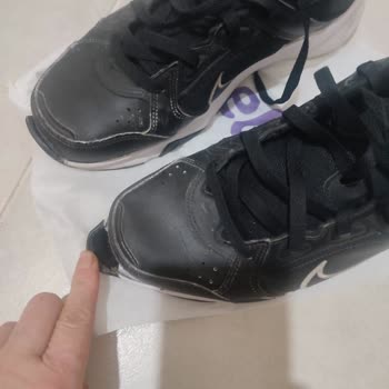 Nike Deffy Ayakkabılarında Üretim Hatası İddiası Ve İade Talebi