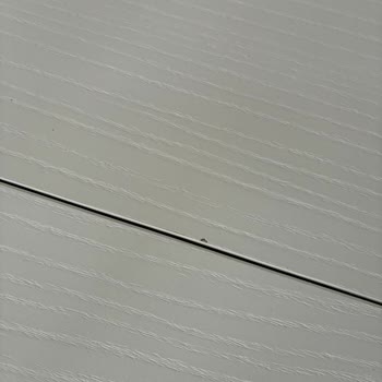 Uvi Collection’dan Aldığım Masada Aşırı Deformasyon Ve Telefon Desteği Yok