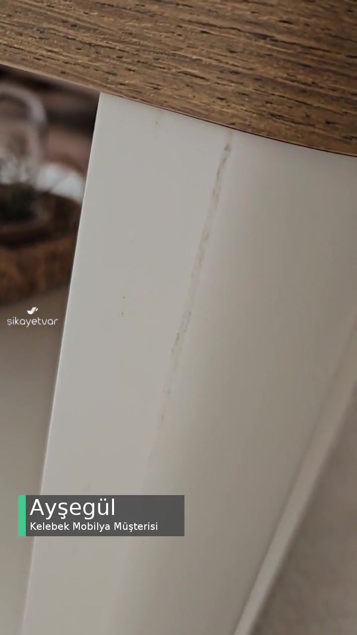 Kelebek Mobilya Kırık Dökük, Yanlış Kumaş Kaplama videonun kapak resmi