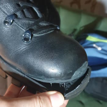 Erken Açılan Goretex Deri Bot Ve Firma İletişimsizliği