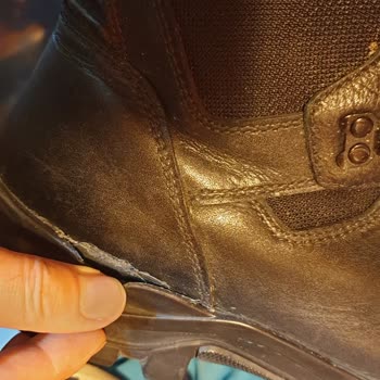 Erken Açılan Goretex Deri Bot Ve Firma İletişimsizliği